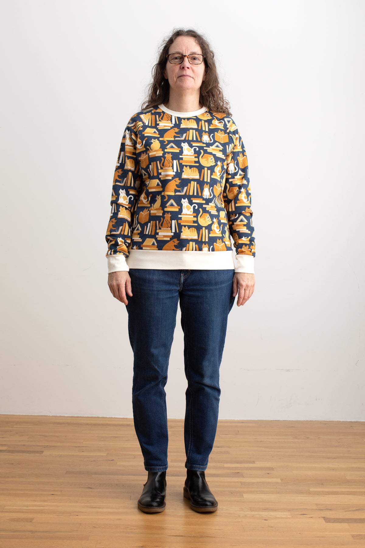 Adult Sweatshirt - Cats & Books Navy & Gold