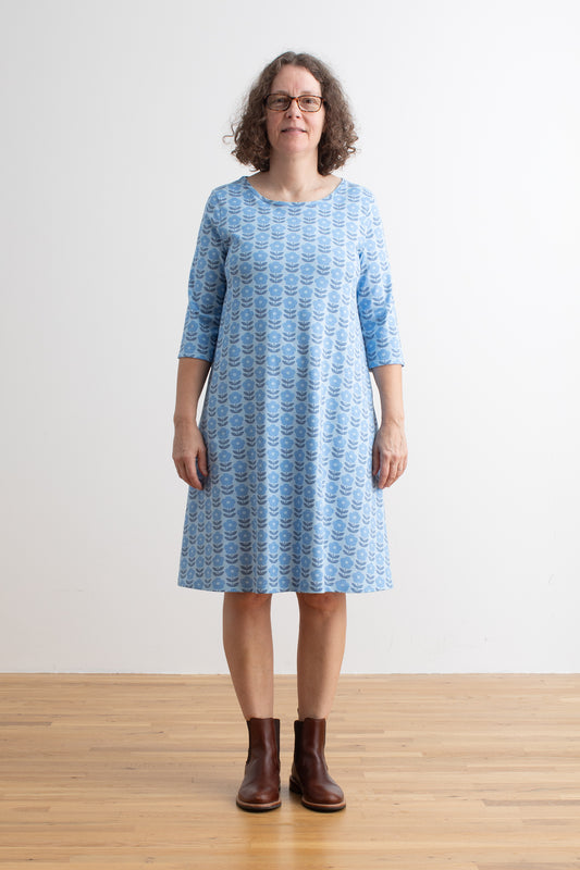 Helsinki Dress - Danish Flowers Blue