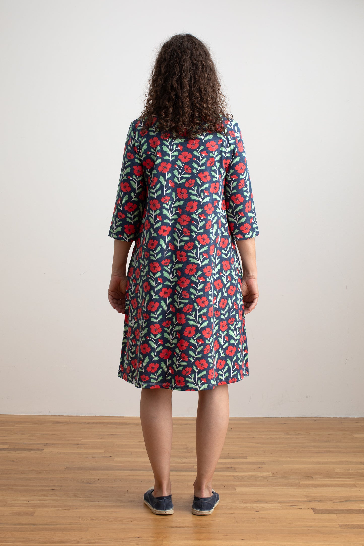 Helsinki Dress - Poppies Navy