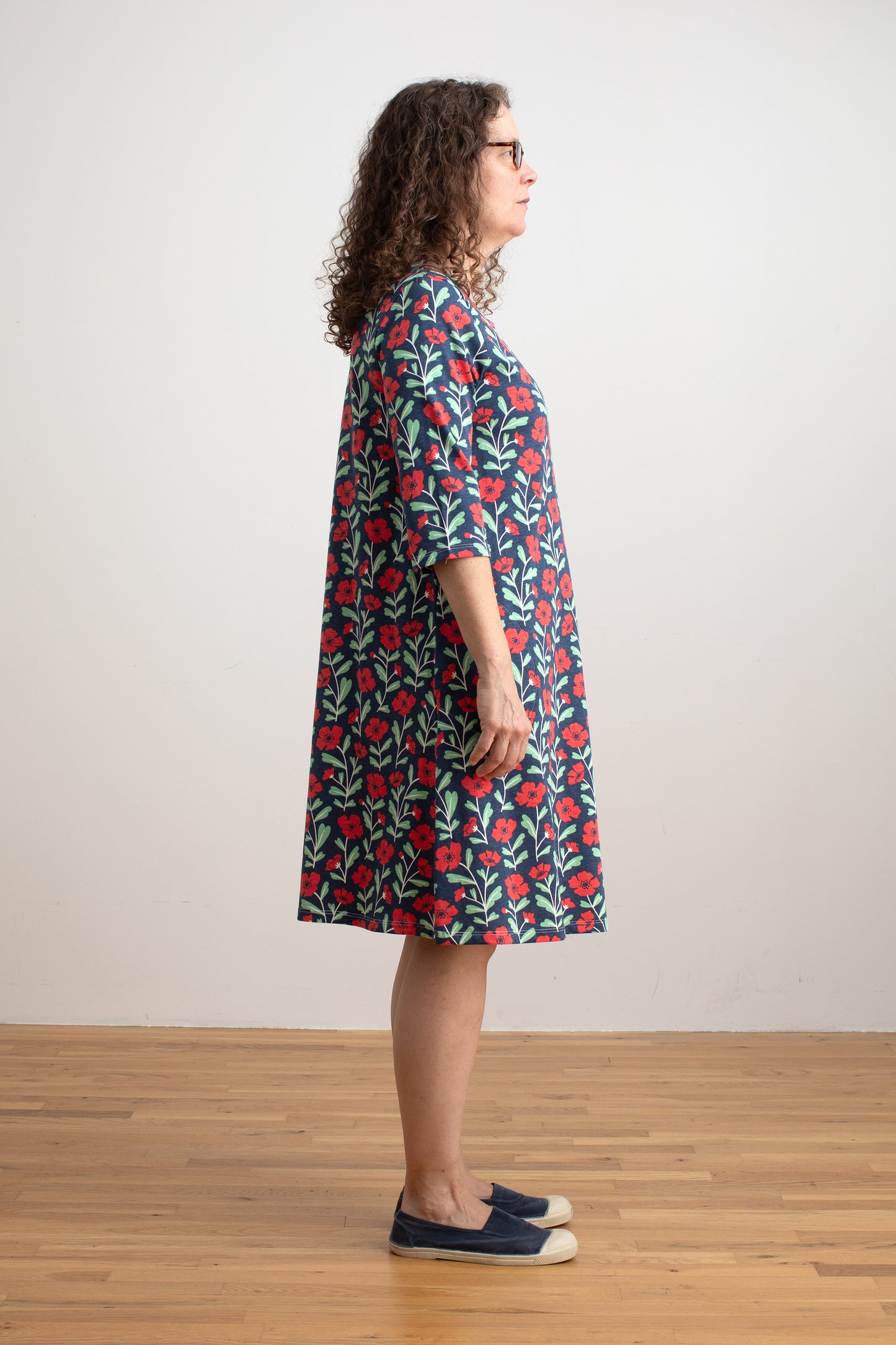 Helsinki Dress - Poppies Navy