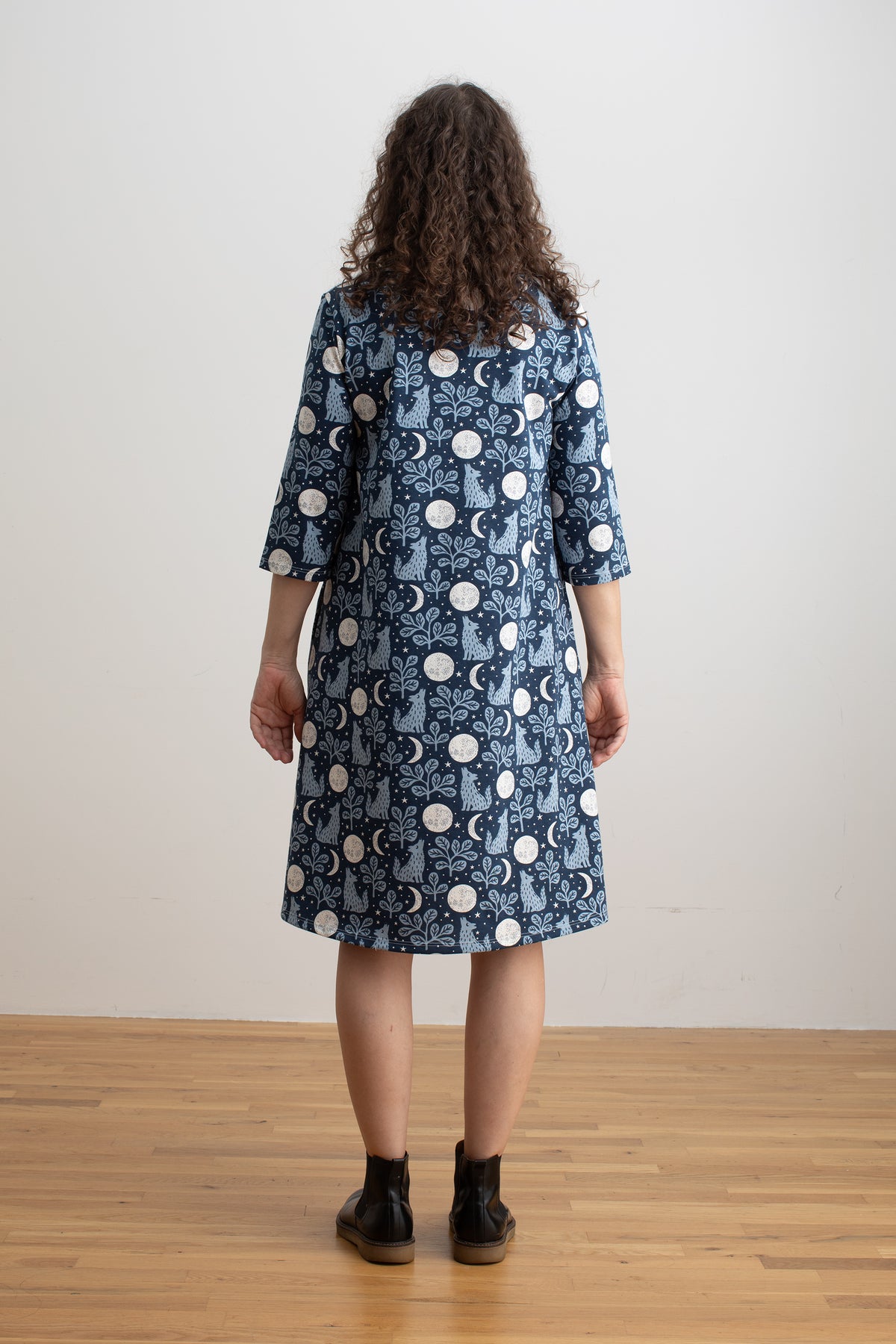 Helsinki Dress - Wolves Navy