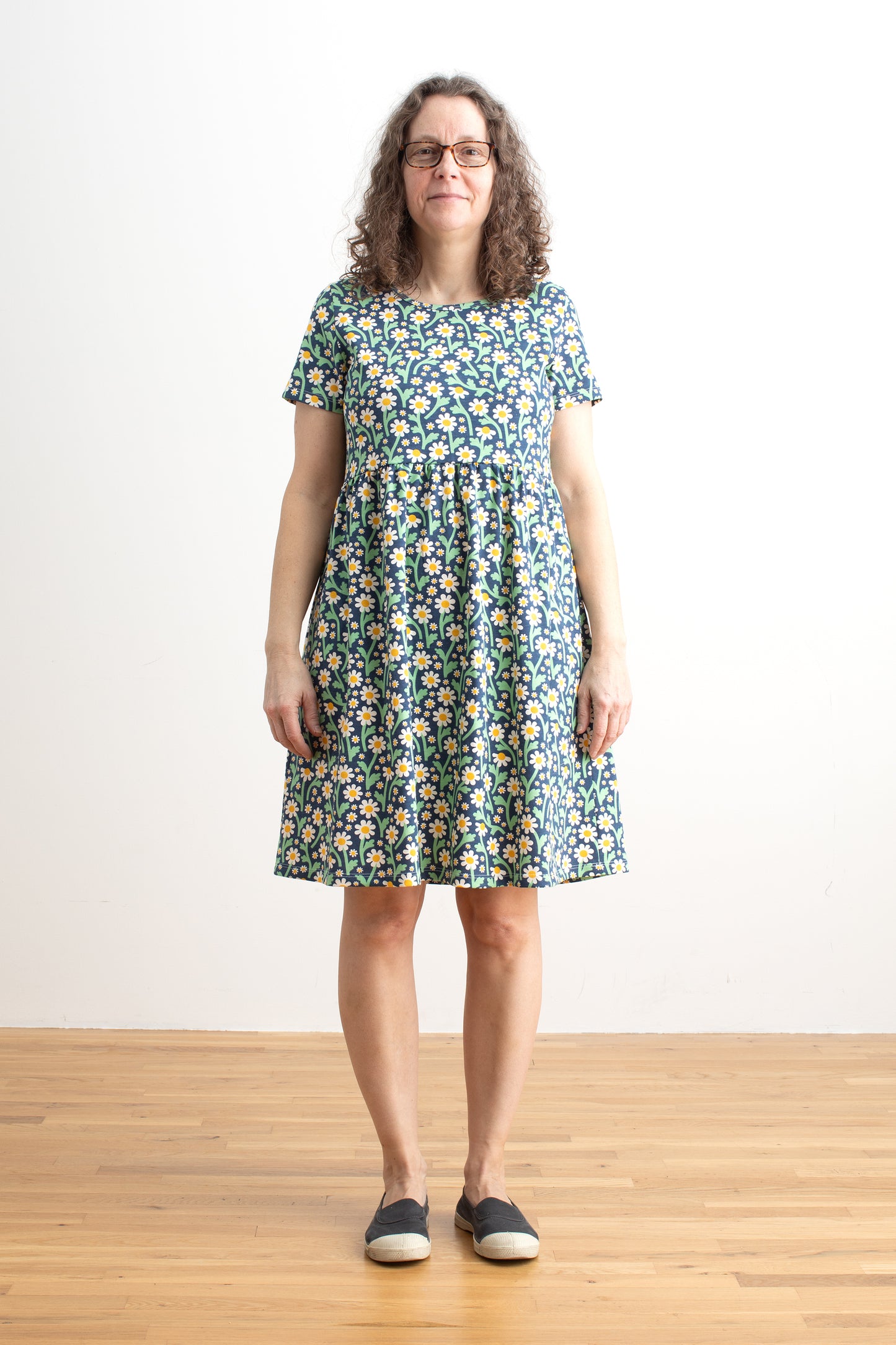 Stockholm Dress - Bold Daisies Navy