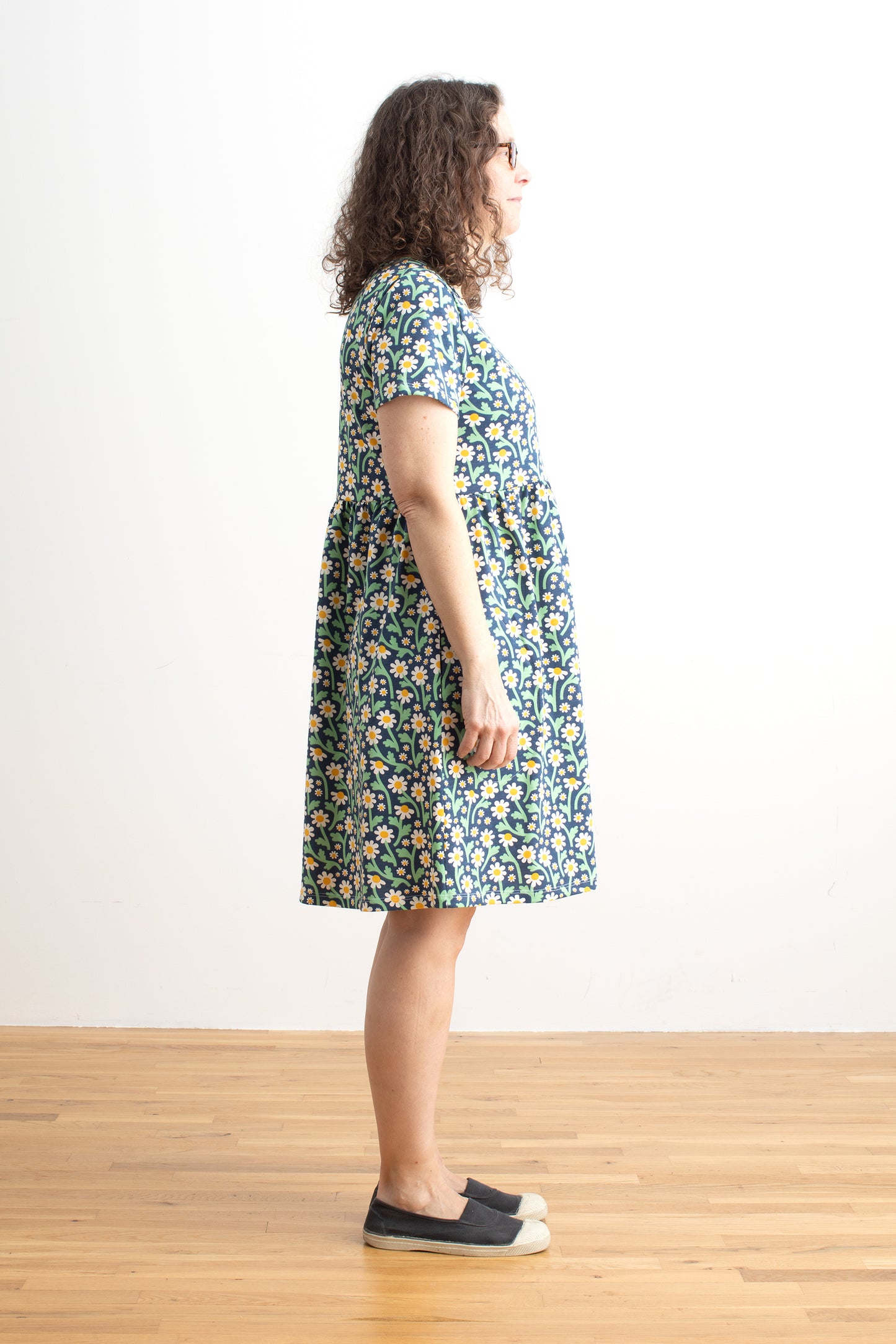 Stockholm Dress - Bold Daisies Navy