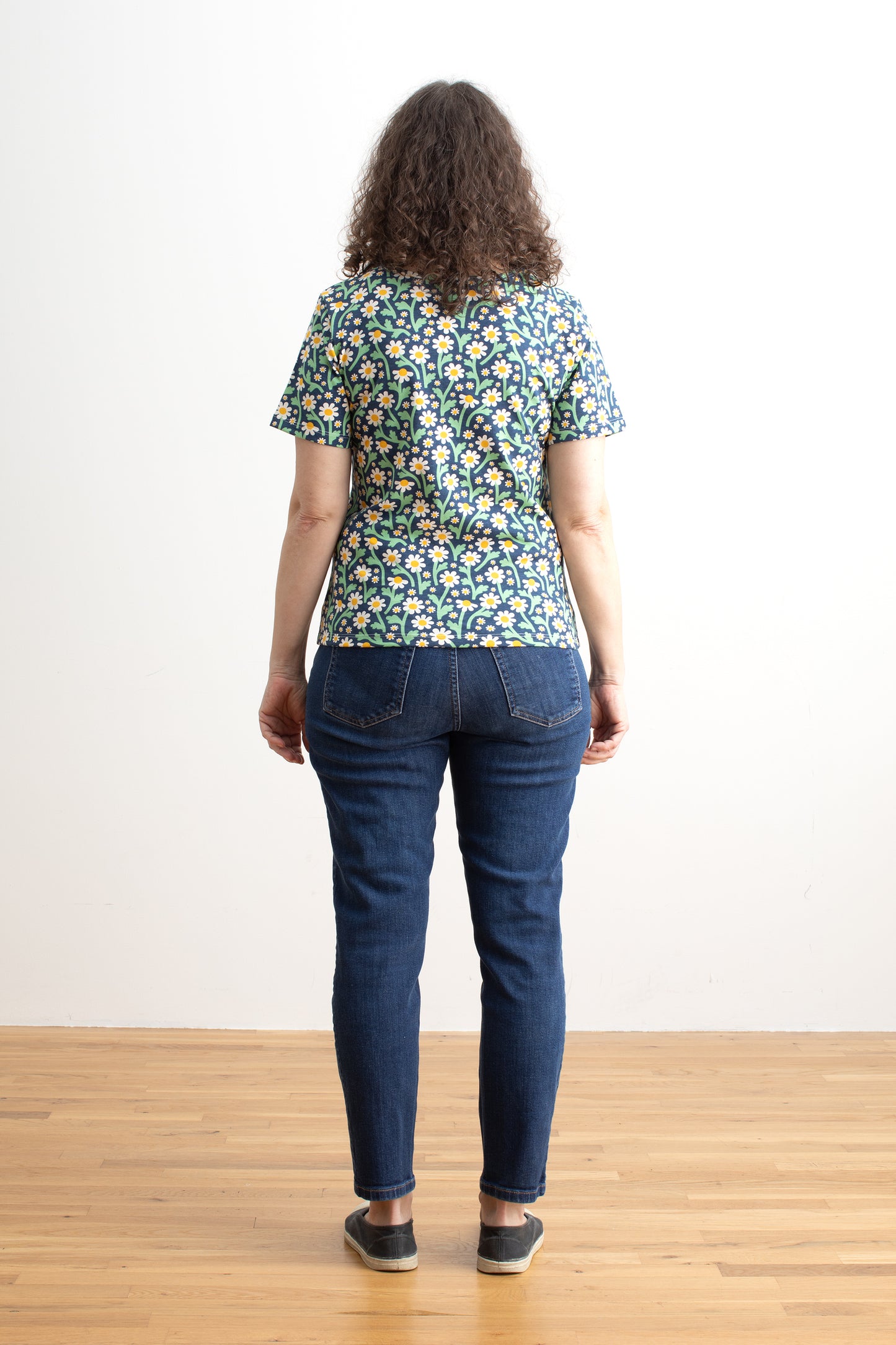 Austin Top - Bold Daisies Navy