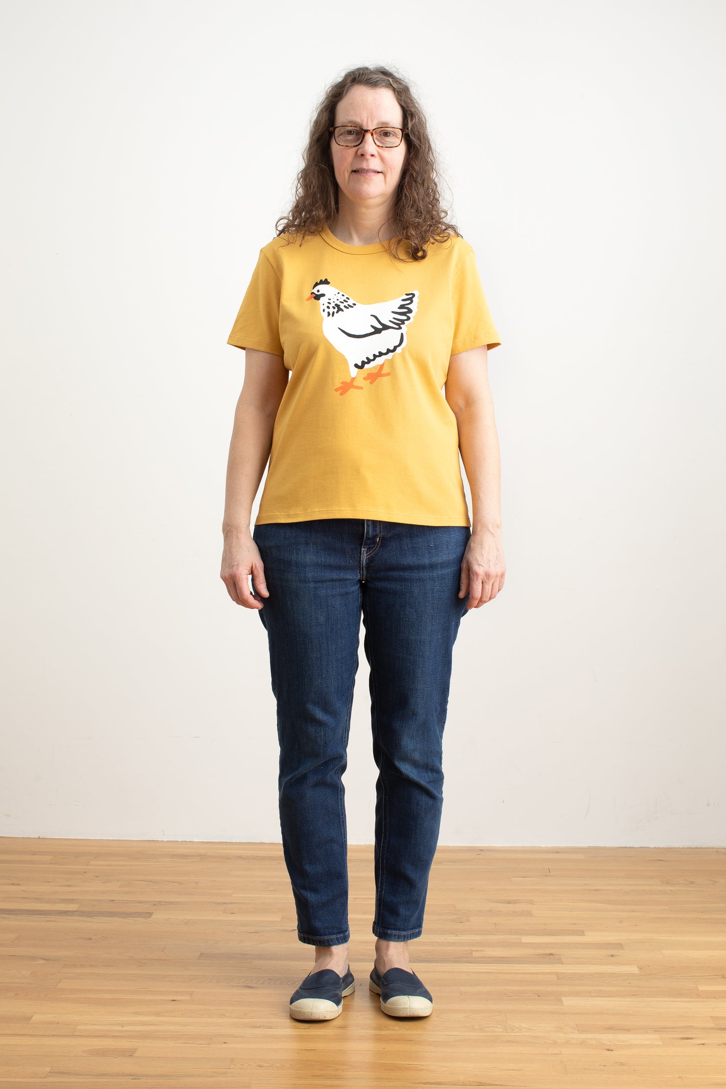 Basic Tee - Chicken Ochre