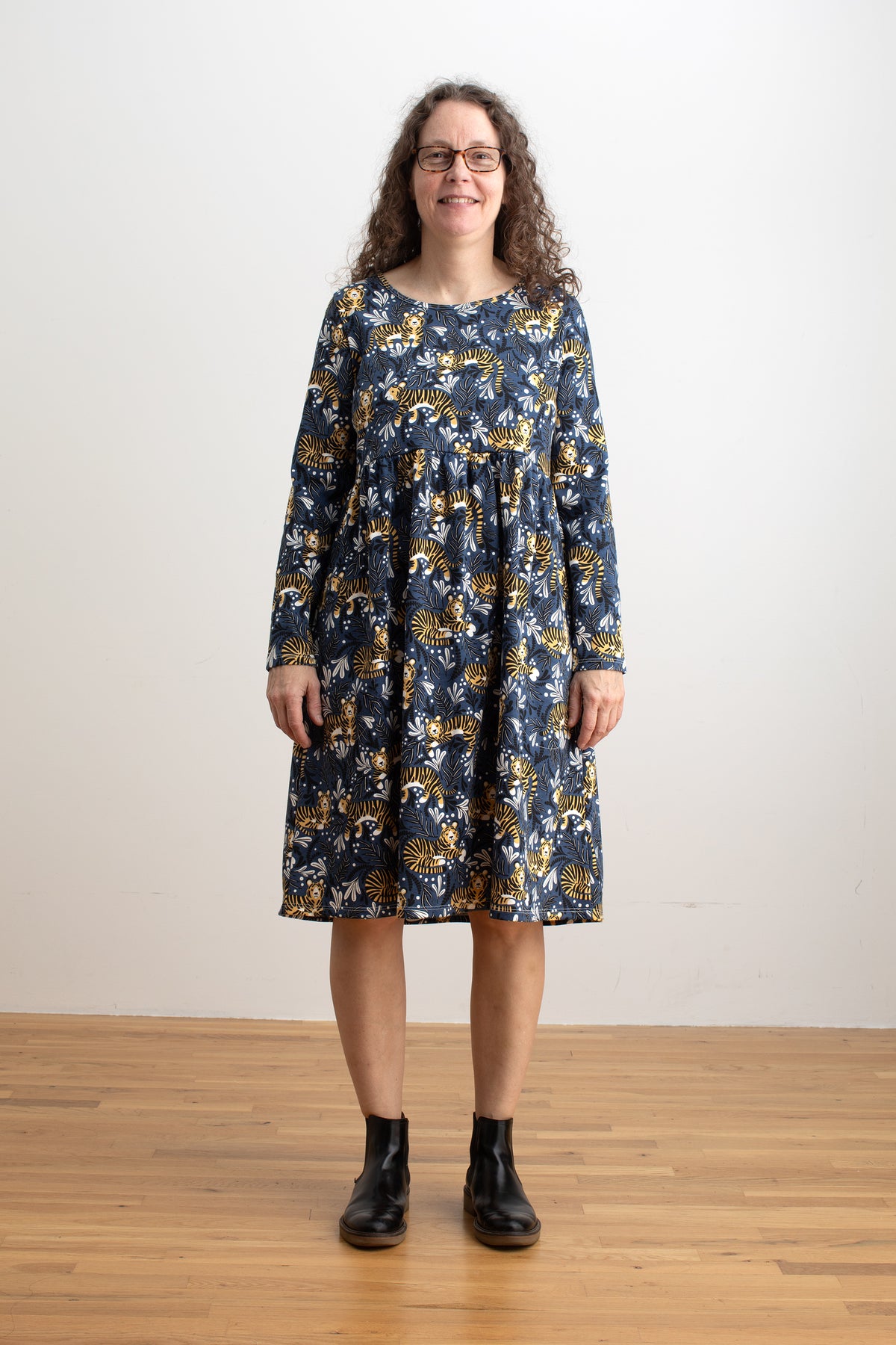 Copenhagen Dress - Dreaming Tigers Navy